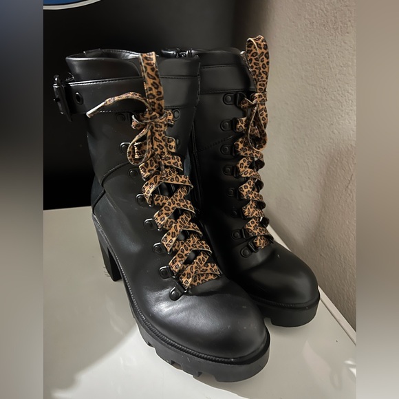 Mix No.6 Black Utility Lug Sole Combat Style Boots Leopard Laces - Picture 3 of 4